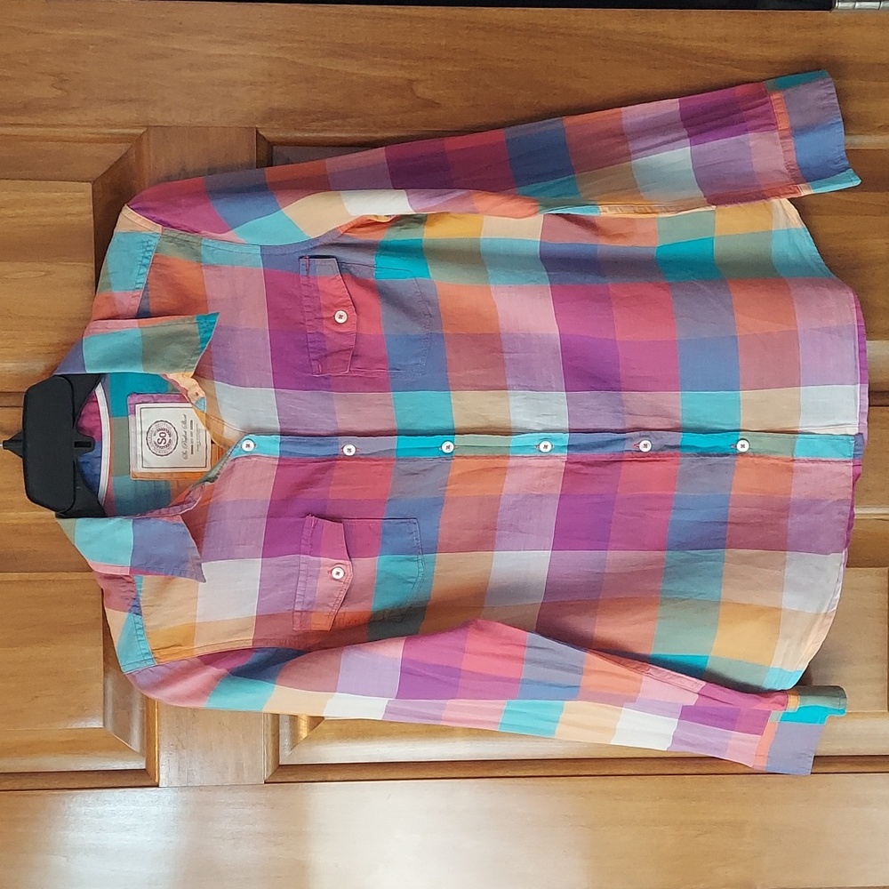 * SO Vibrant Colorful Plaid Button Up Shirt, Chest Pockets, Size Large, Like New